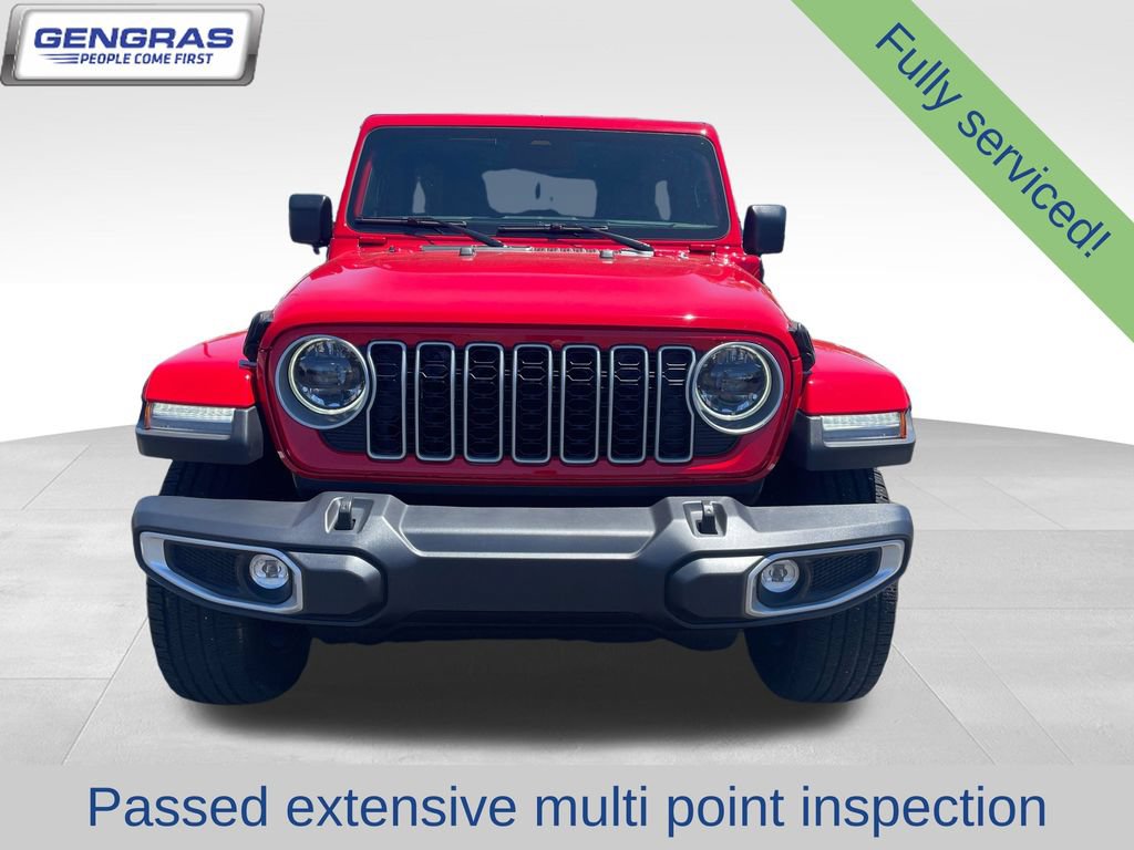 Used 2025 Jeep Wrangler Unlimited Sahara AWD/4WD video 3