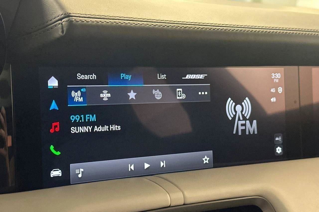 New 2025 Porsche Taycan 4S image 93