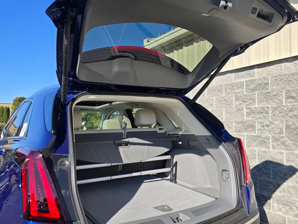 New 2025 Cadillac XT5 Premium Luxury image 7