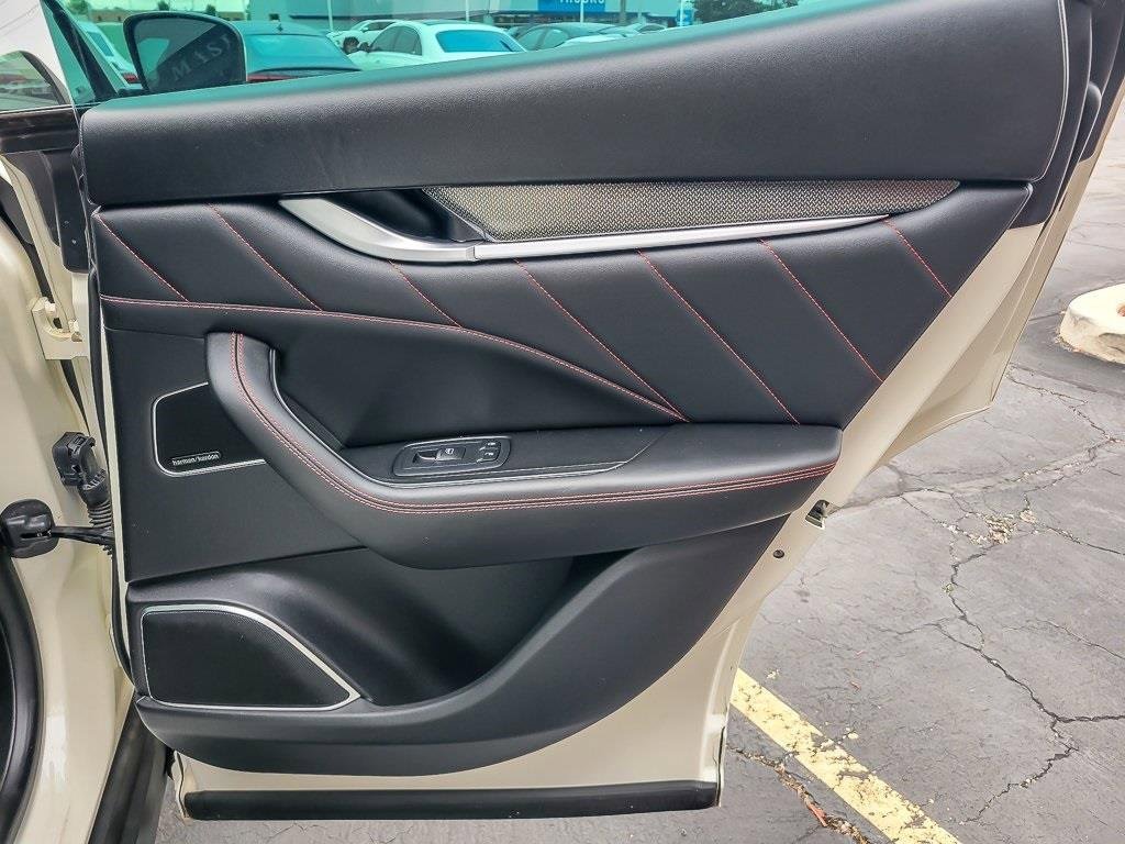Used 2021 Maserati Levante S GranSport image 23