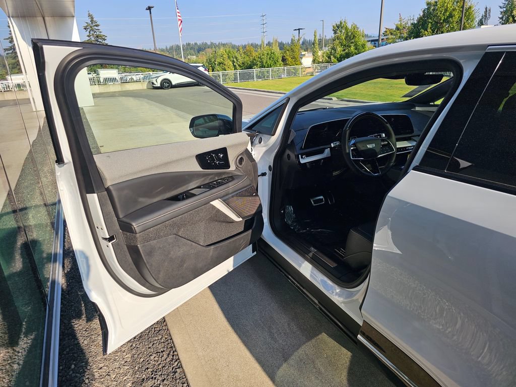 New 2026 Cadillac Optiq Luxury 1 AWD/4WD image 18