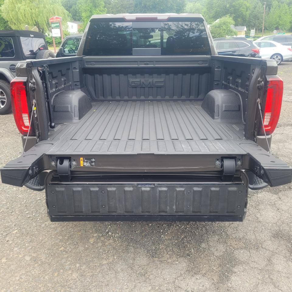 Used 2019 GMC Sierra 1500 SLT w/ SLT Premium Plus Package AWD/4WD image 41