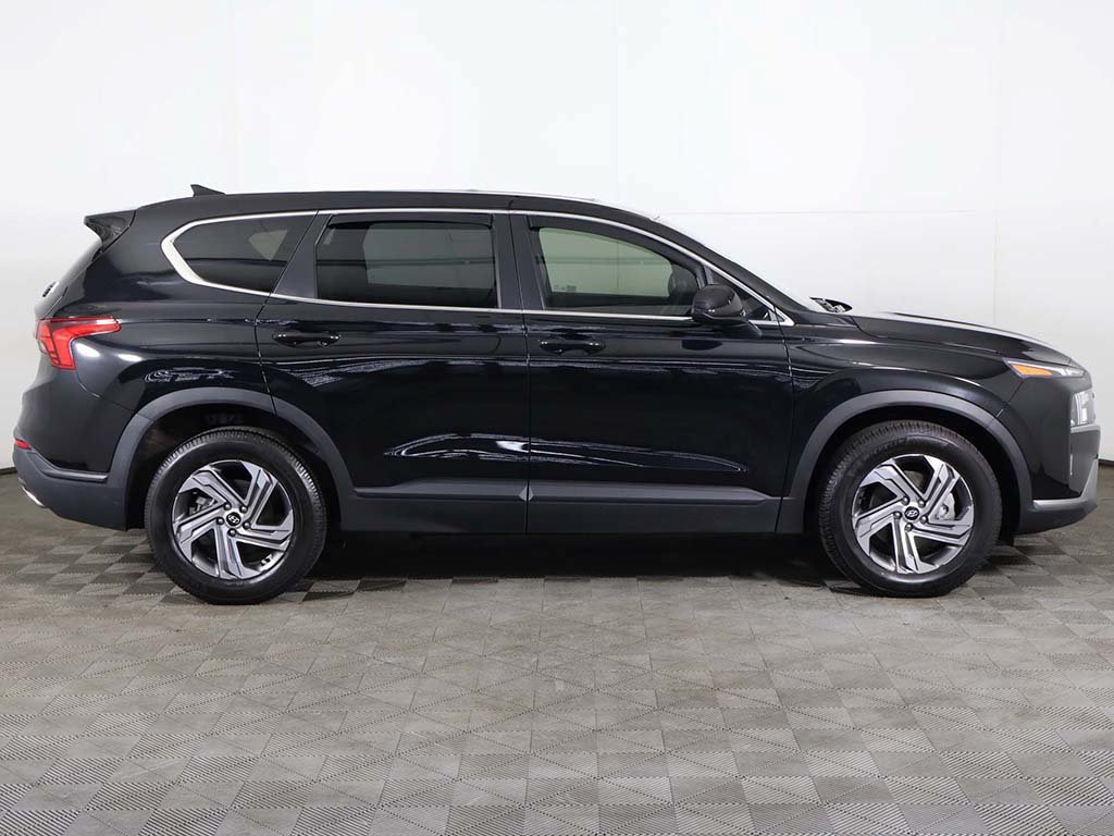 Used 2023 Hyundai Santa Fe SE FWD image 17