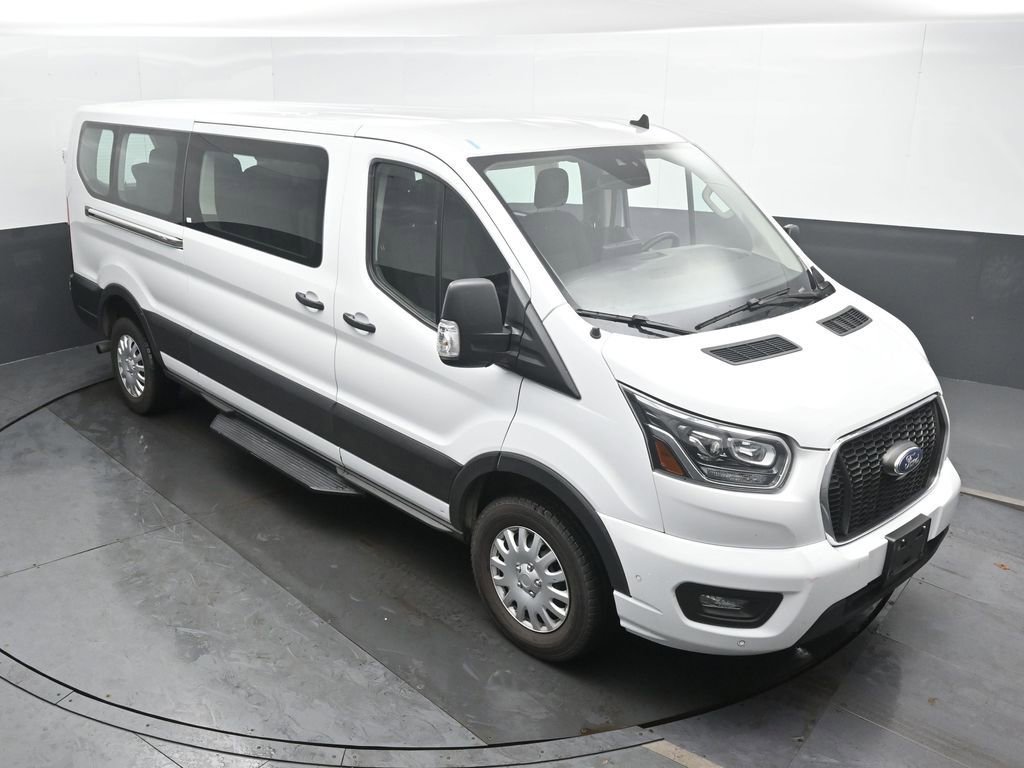 Used 2023 Ford Transit 350 XLT image 33