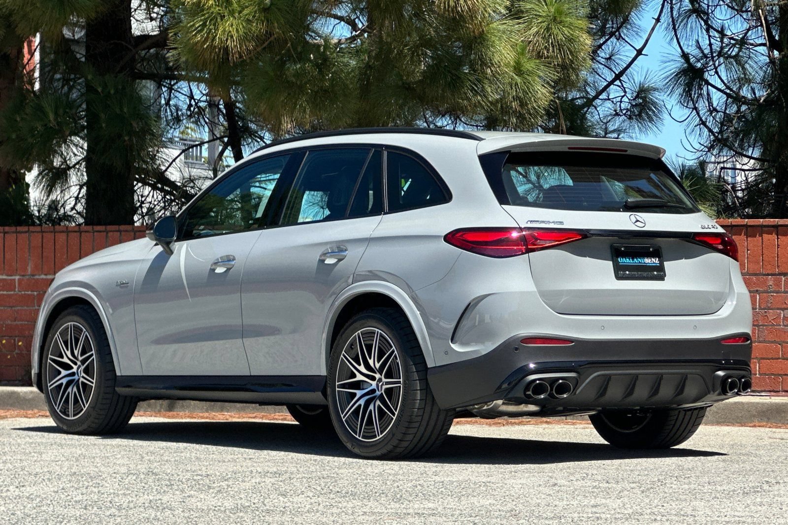 Used 2026 Mercedes-Benz GLC 43 AMG 4MATIC image 6