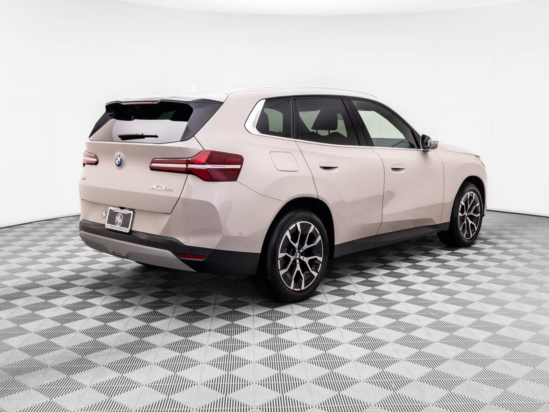 Certified 2025 BMW X3 xDrive30i w/ Premium Package AWD/4WD image 5