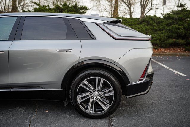 Used 2024 Cadillac Lyriq Luxury image 5