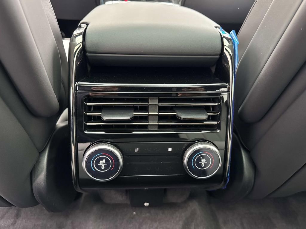 New 2026 Land Rover Range Rover Sport Dynamic SE image 16