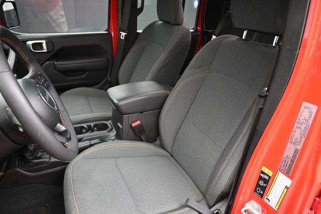 Used 2024 Jeep Gladiator Sport AWD/4WD image 13