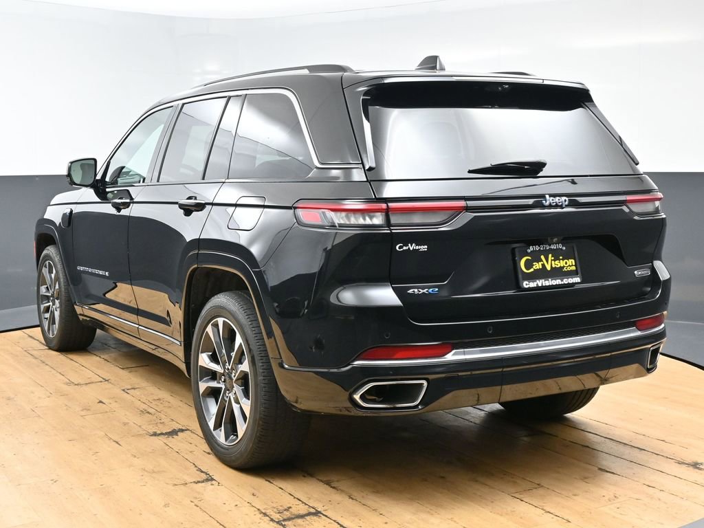 Used 2023 Jeep Grand Cherokee Overland w/ Advanced Protech Group III AWD/4WD image 7