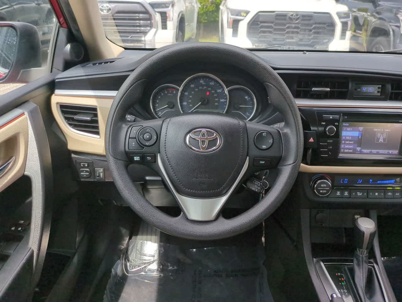 Used 2016 Toyota Corolla LE FWD image 15