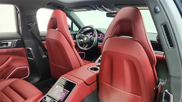 Used 2023 Porsche Panamera Platinum Edition image 26