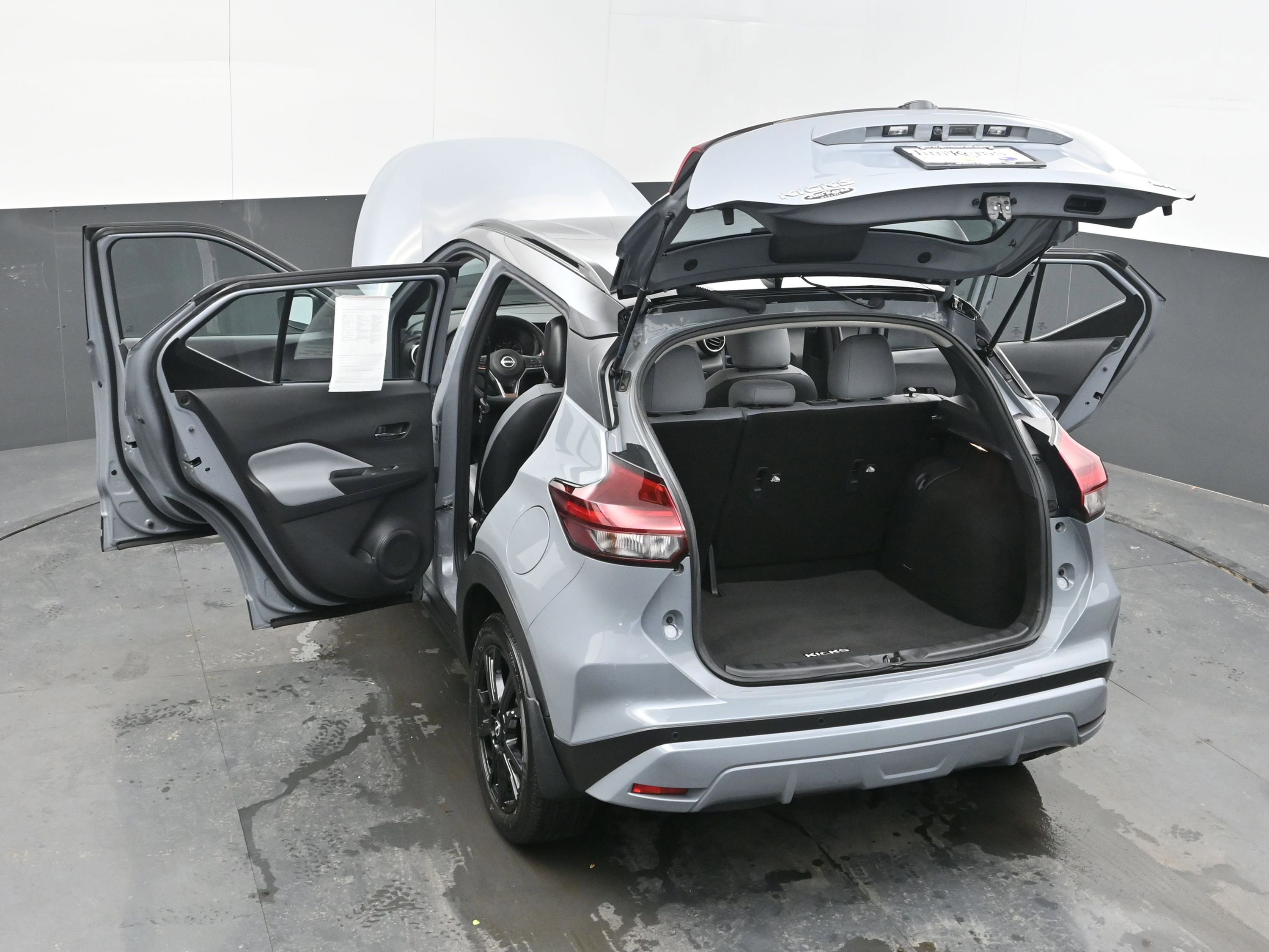 Certified 2024 Nissan Kicks SR w/ SR Premium Package image 42