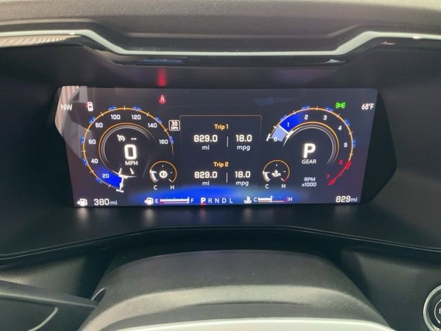 Used 2025 Chevrolet Colorado LT RWD image 9