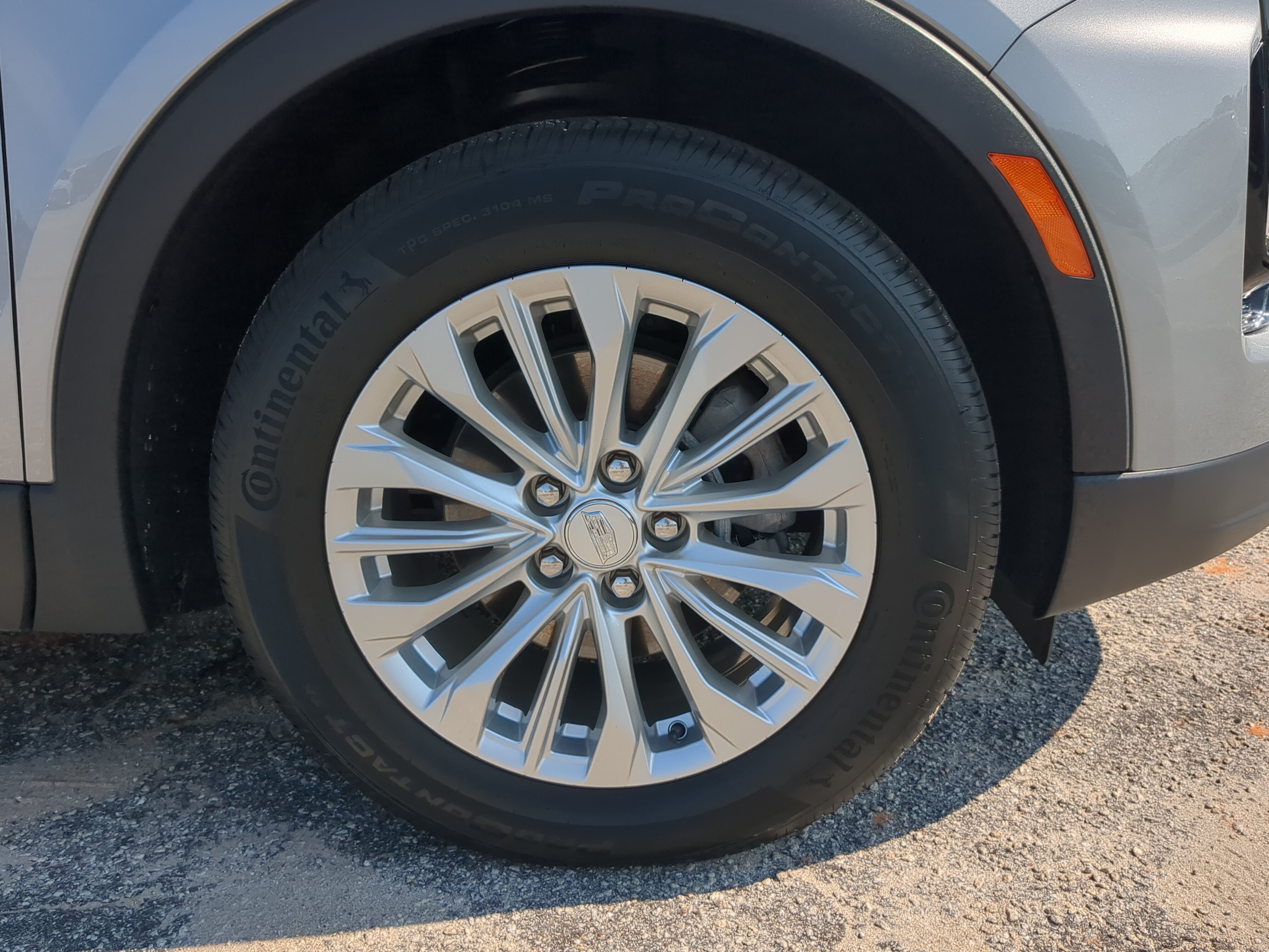 Used 2024 Cadillac XT4 Luxury FWD image 9