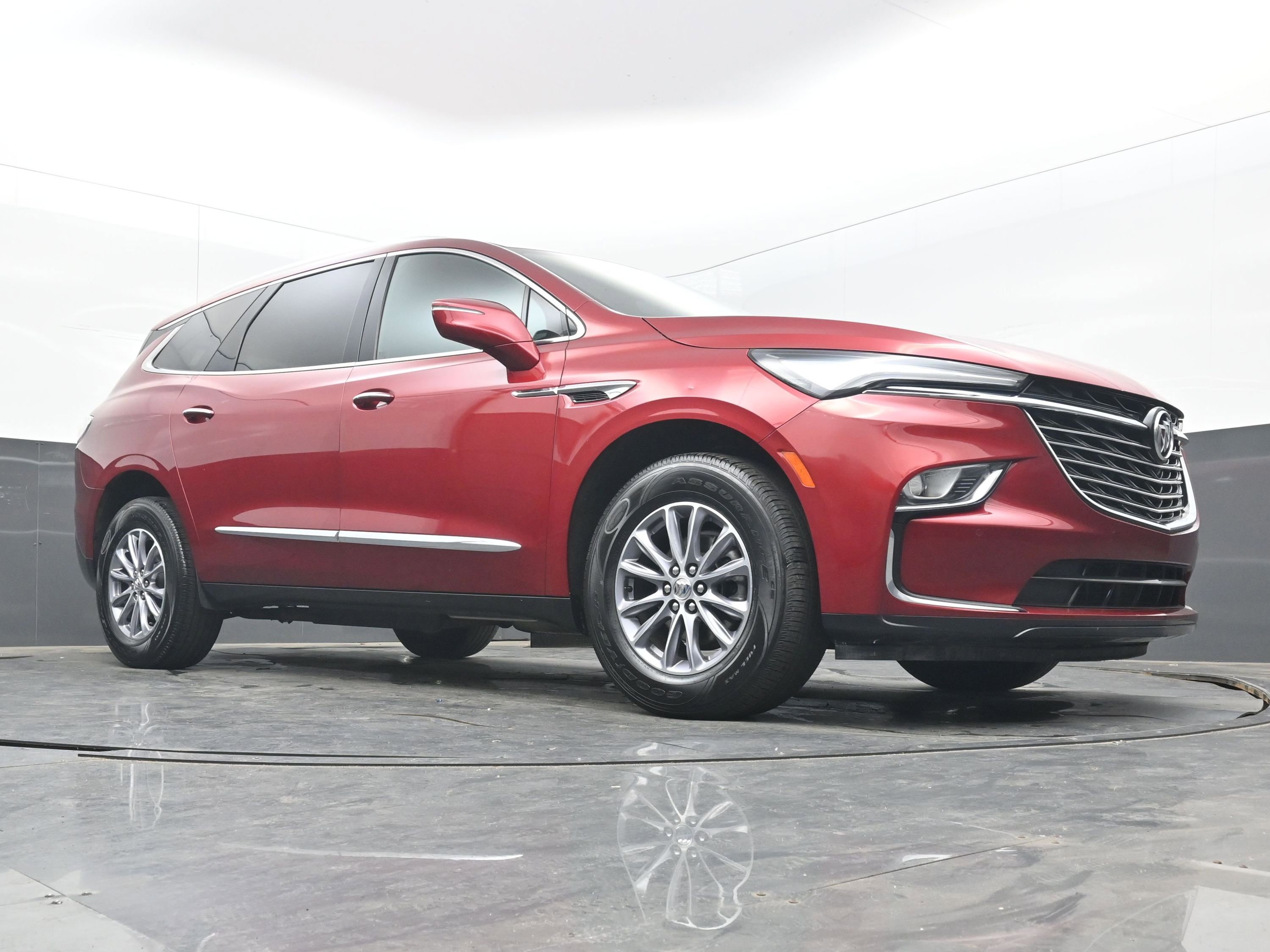 Used 2024 Buick Enclave Premium image 22