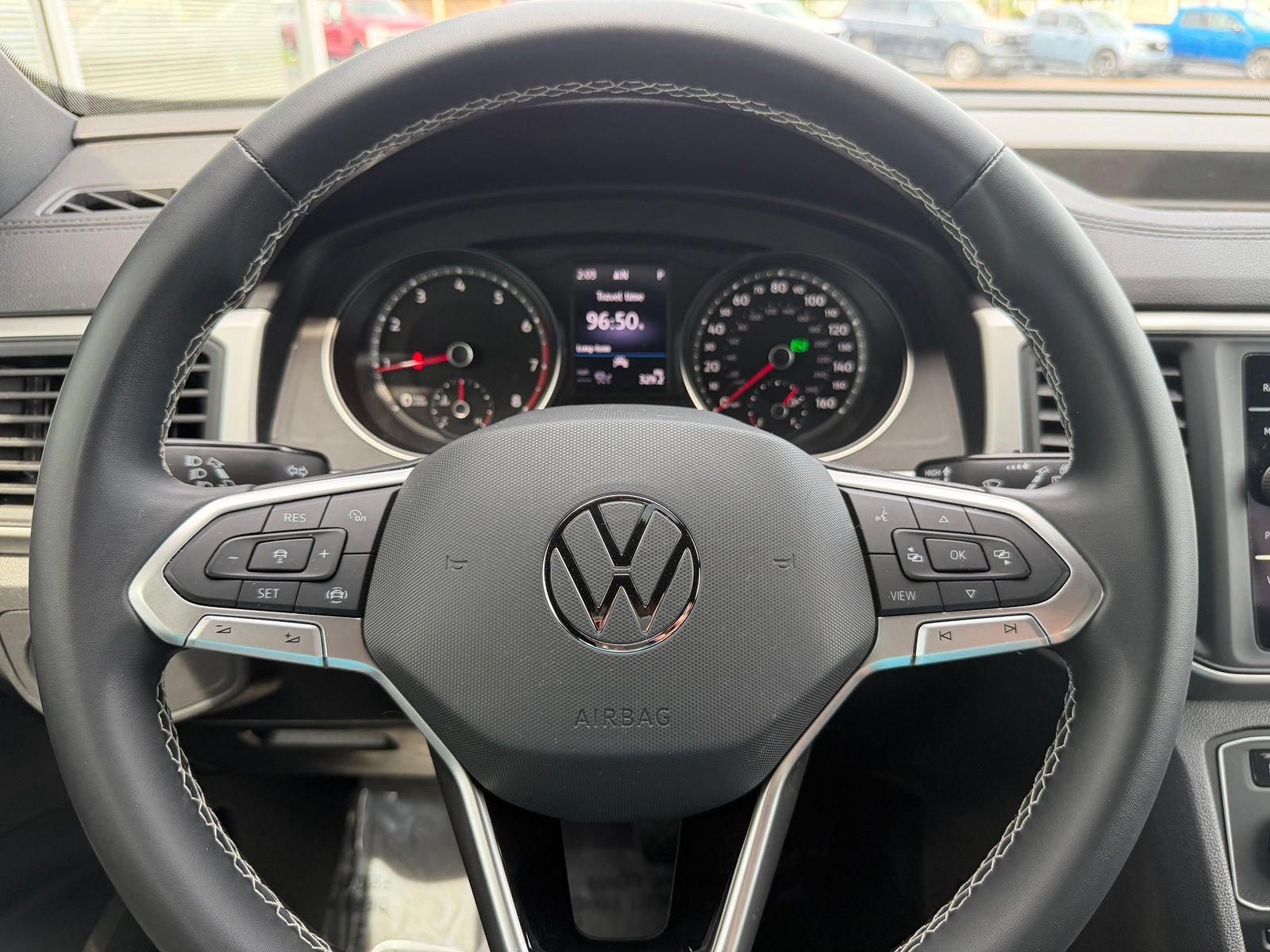 Used 2021 Volkswagen Atlas Cross Sport SE FWD image 19
