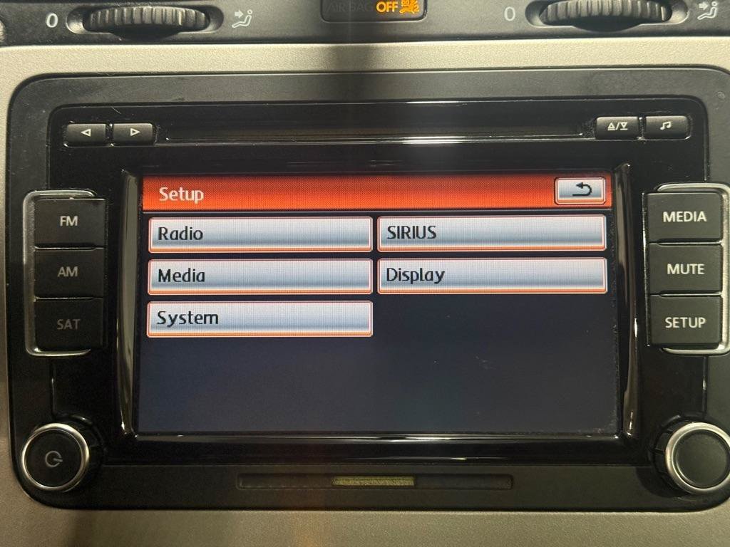 Used 2012 Volkswagen Eos Komfort FWD image 27