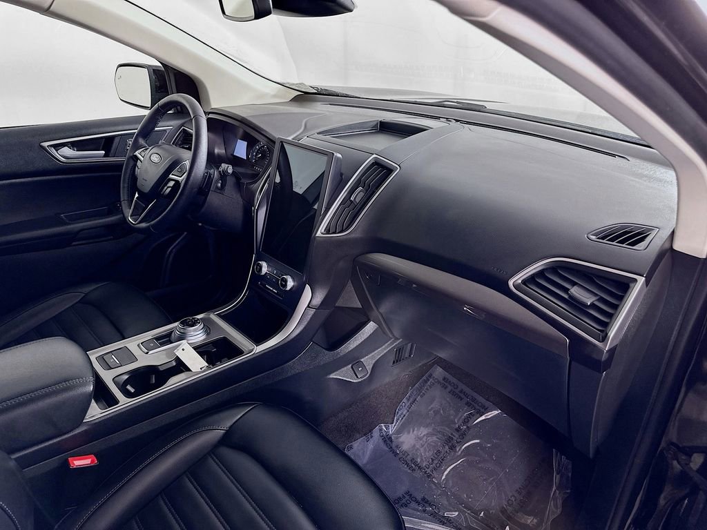 Used 2024 Ford Edge SEL w/ Convenience Package image 35