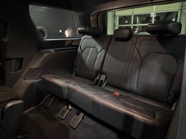 Used 2024 Ford Expedition Timberline AWD/4WD image 32