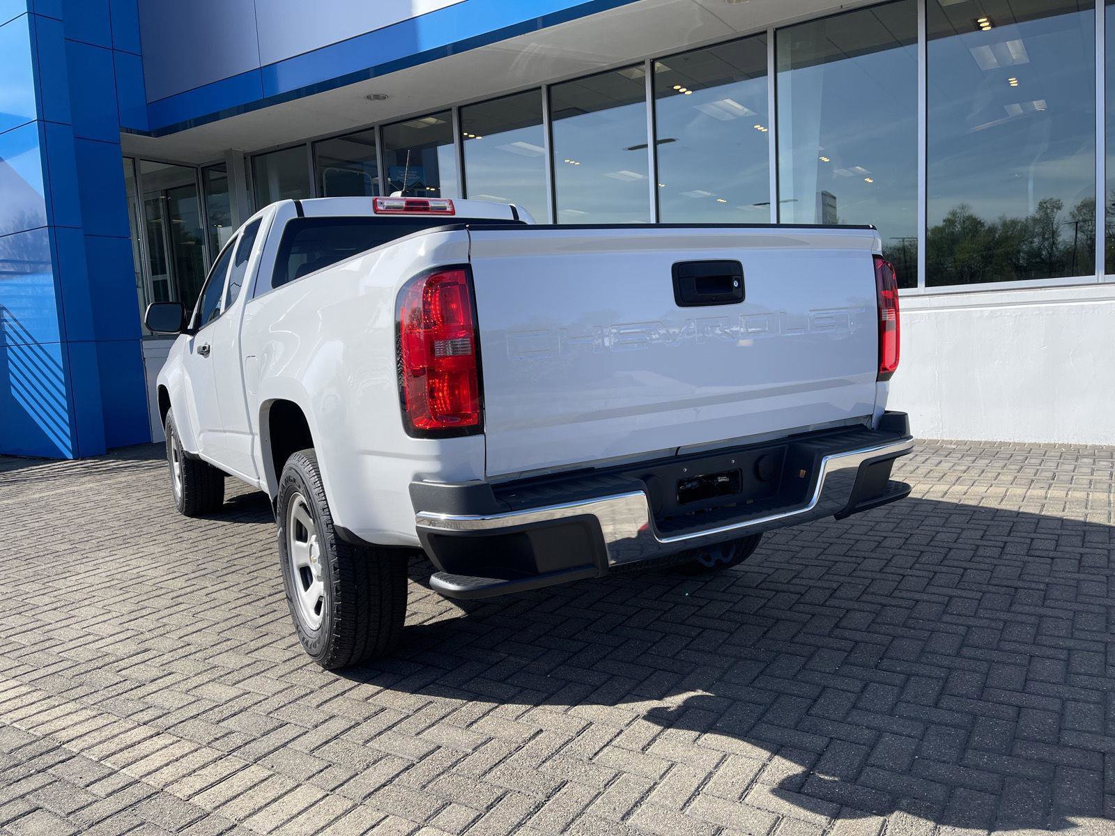 Used 2022 Chevrolet Colorado W/T w/ WT Convenience Package image 3