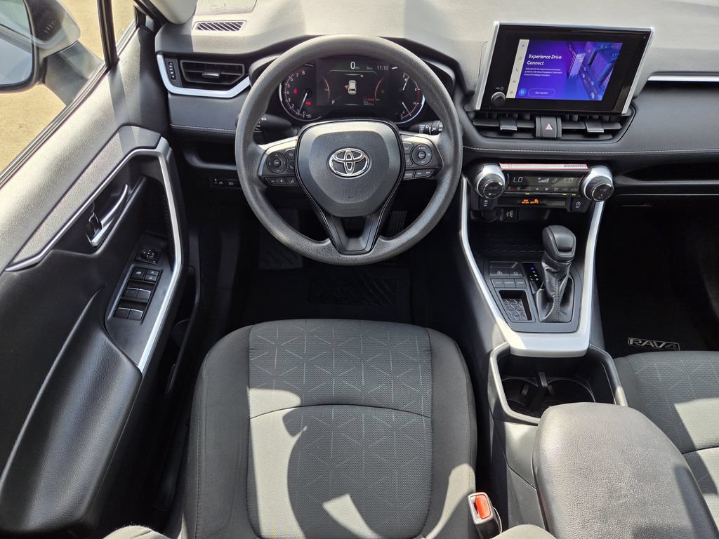 Used 2025 Toyota RAV4 XLE FWD image 14