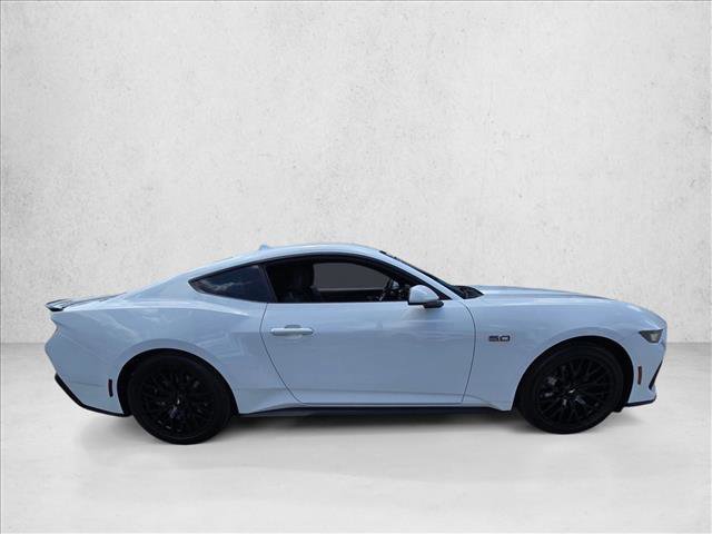 Used 2025 Ford Mustang GT Premium RWD image 4