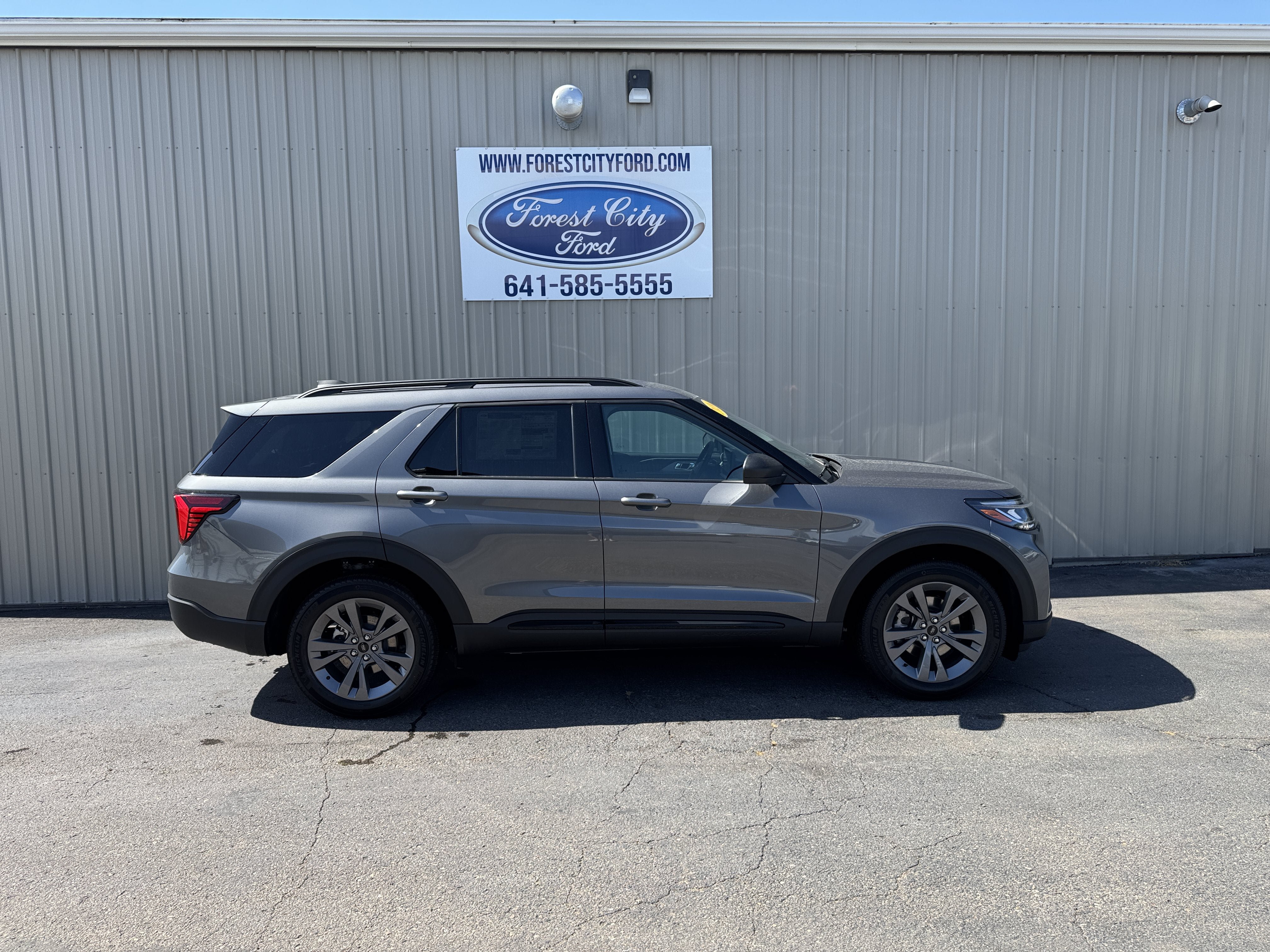 New 2026 Ford Explorer Active w/ Active Comfort Package AWD/4WD image 6