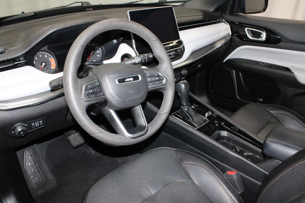 Used 2023 Jeep Compass Limited AWD/4WD image 24