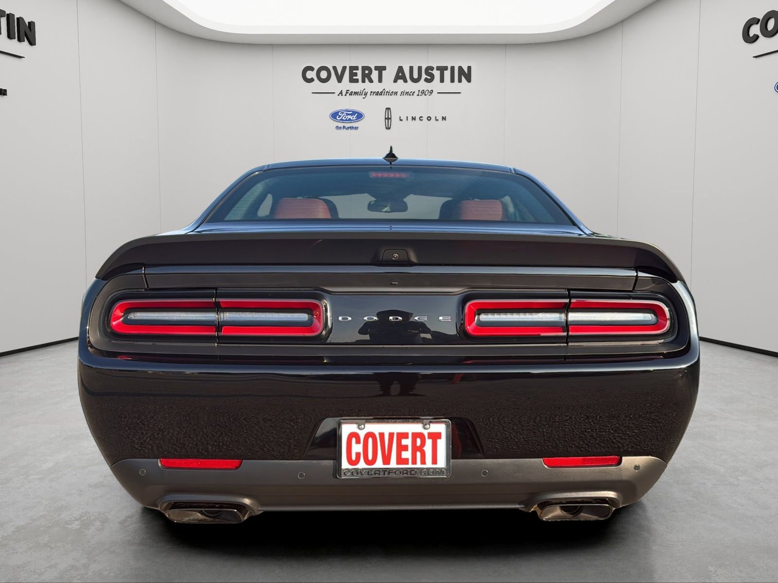 Used 2023 Dodge Challenger SRT Hellcat RWD image 4