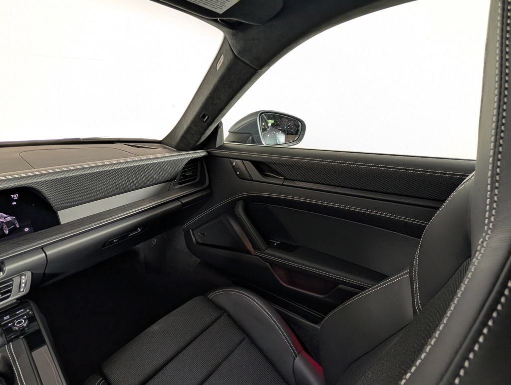 Certified 2026 Porsche 911 GT3 RWD image 22