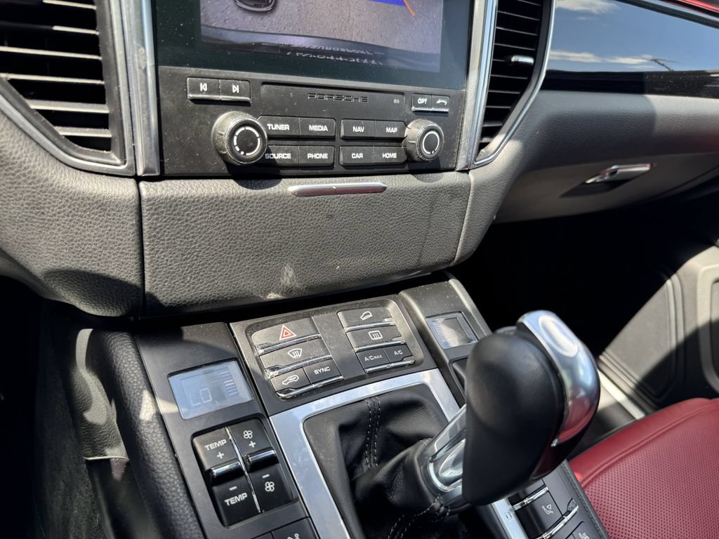 Used 2018 Porsche Macan S AWD/4WD image 25