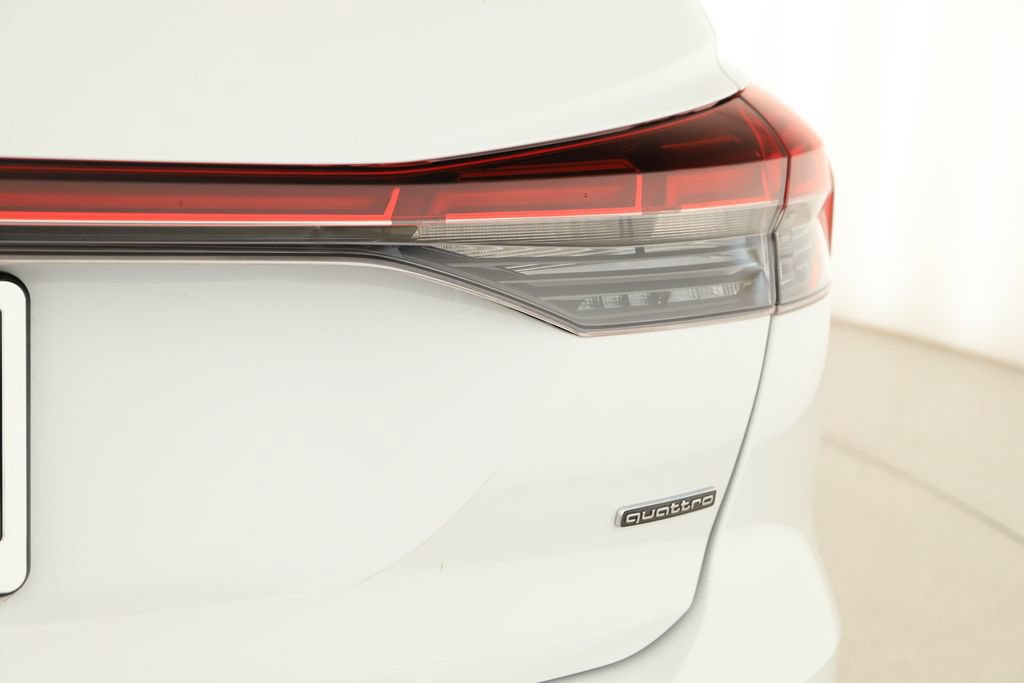 Certified 2024 Audi Q4 e-tron Prestige AWD/4WD image 35