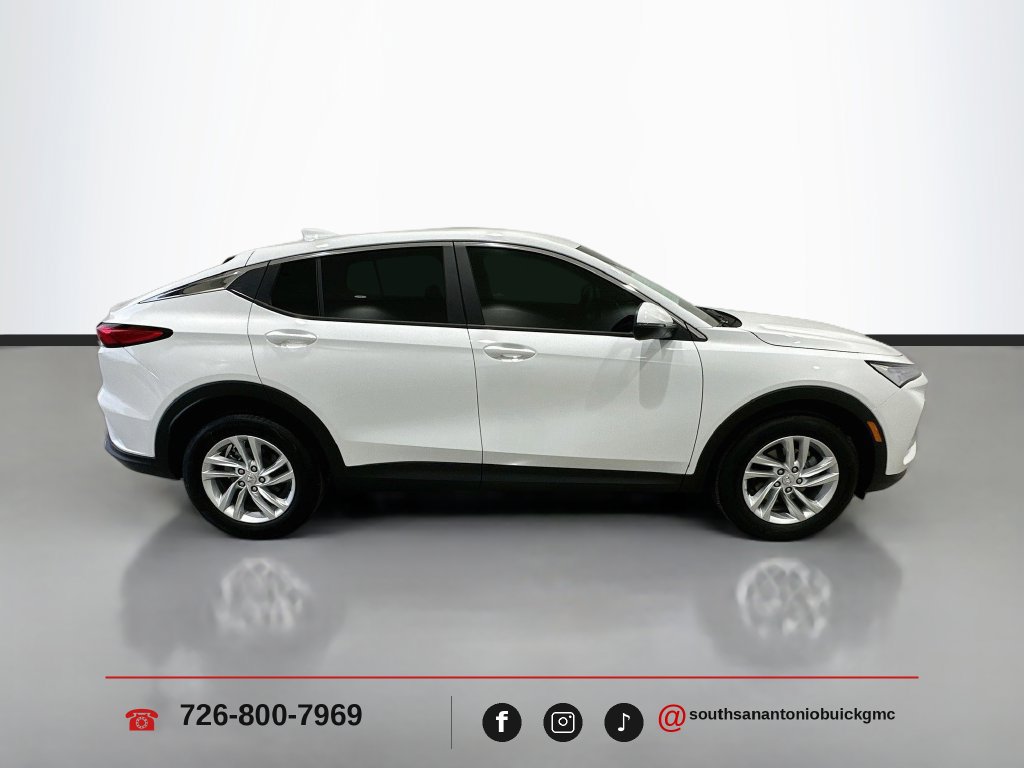 Used 2026 Buick Envista Sport Touring FWD image 9