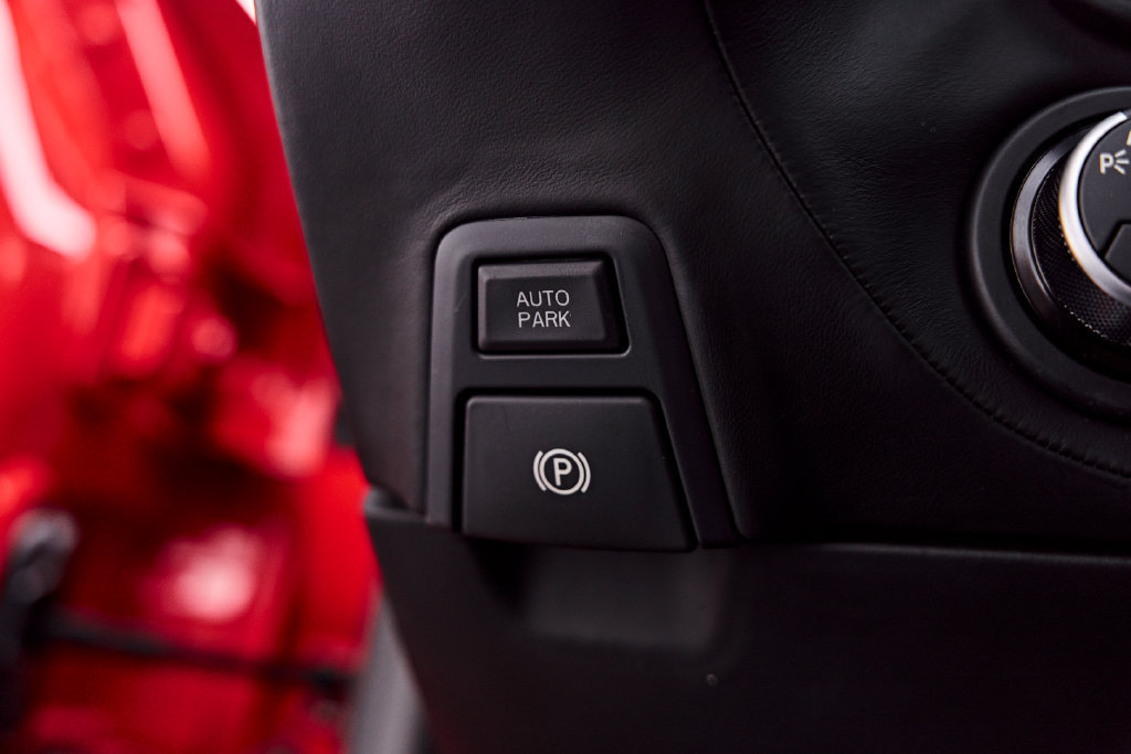 Used 2016 Ferrari F12 Berlinetta RWD image 61