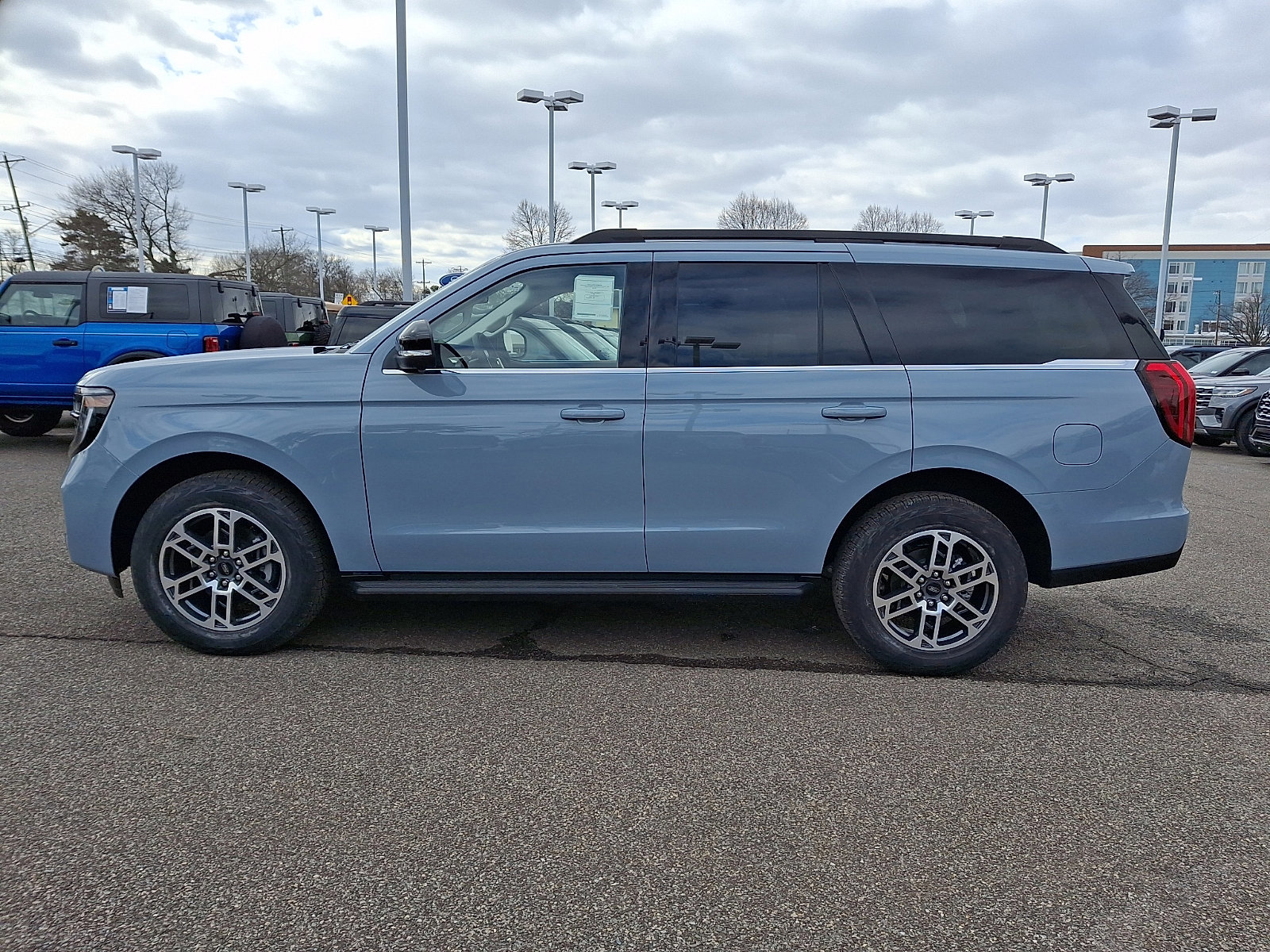 New 2026 Ford Expedition Active image 11