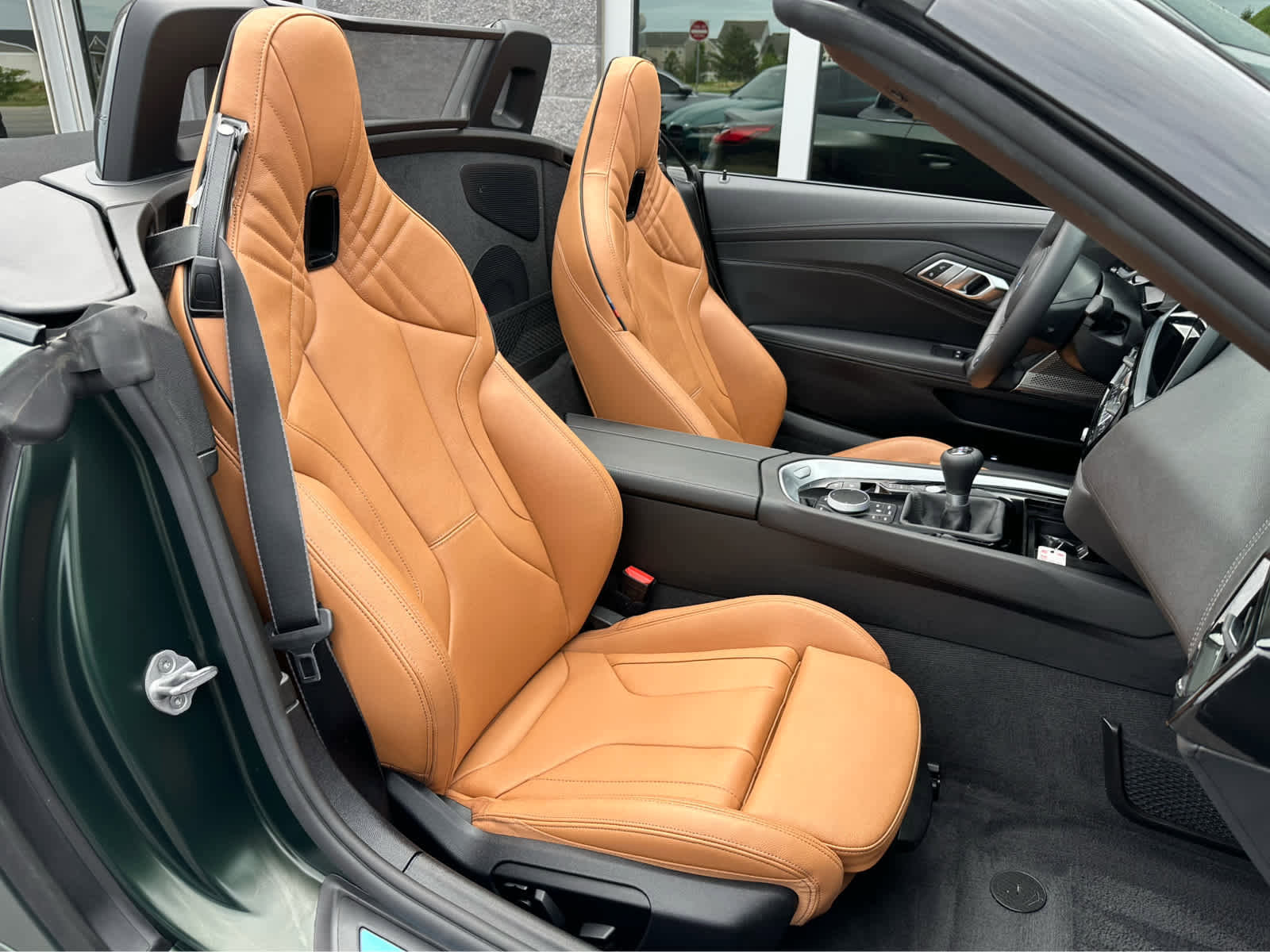 Used 2025 BMW Z4 M40i w/ Edition RWD image 18