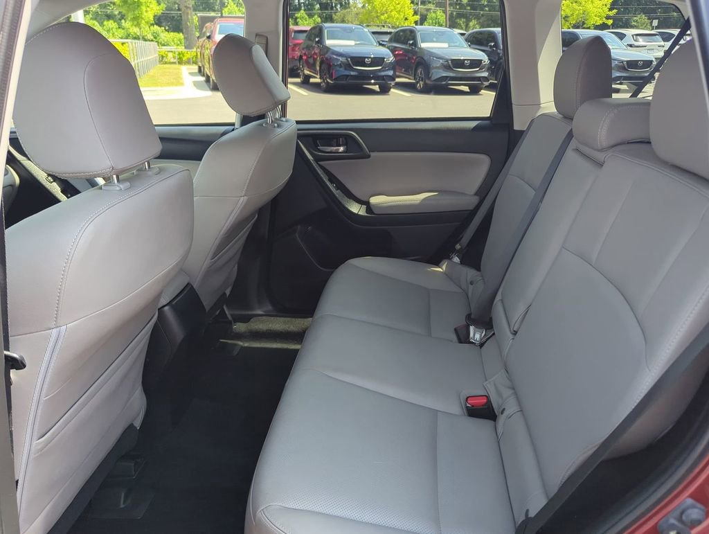 Used 2015 Subaru Forester 2.5i Limited AWD/4WD image 13