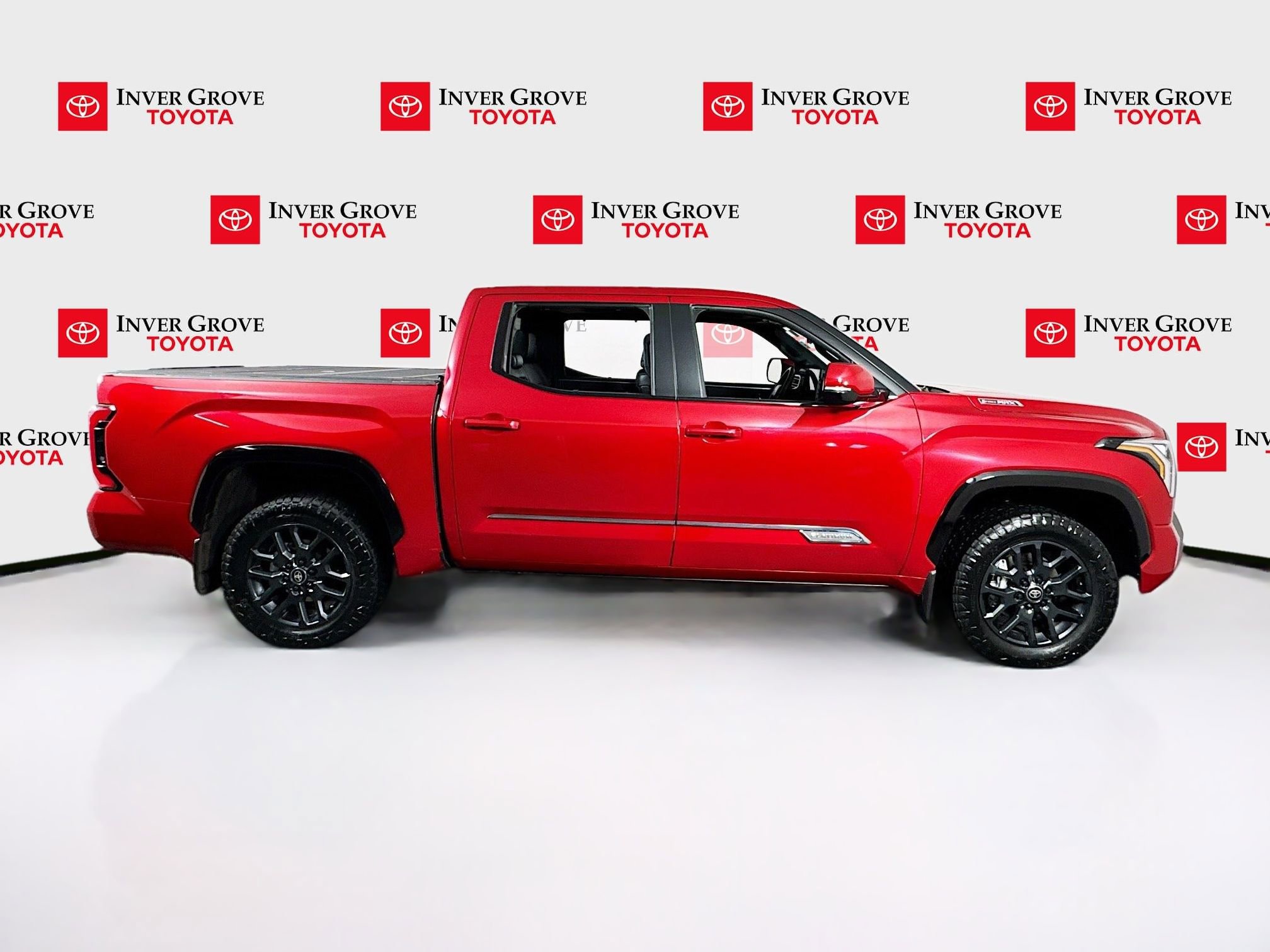Used 2025 Toyota Tundra Platinum image 4