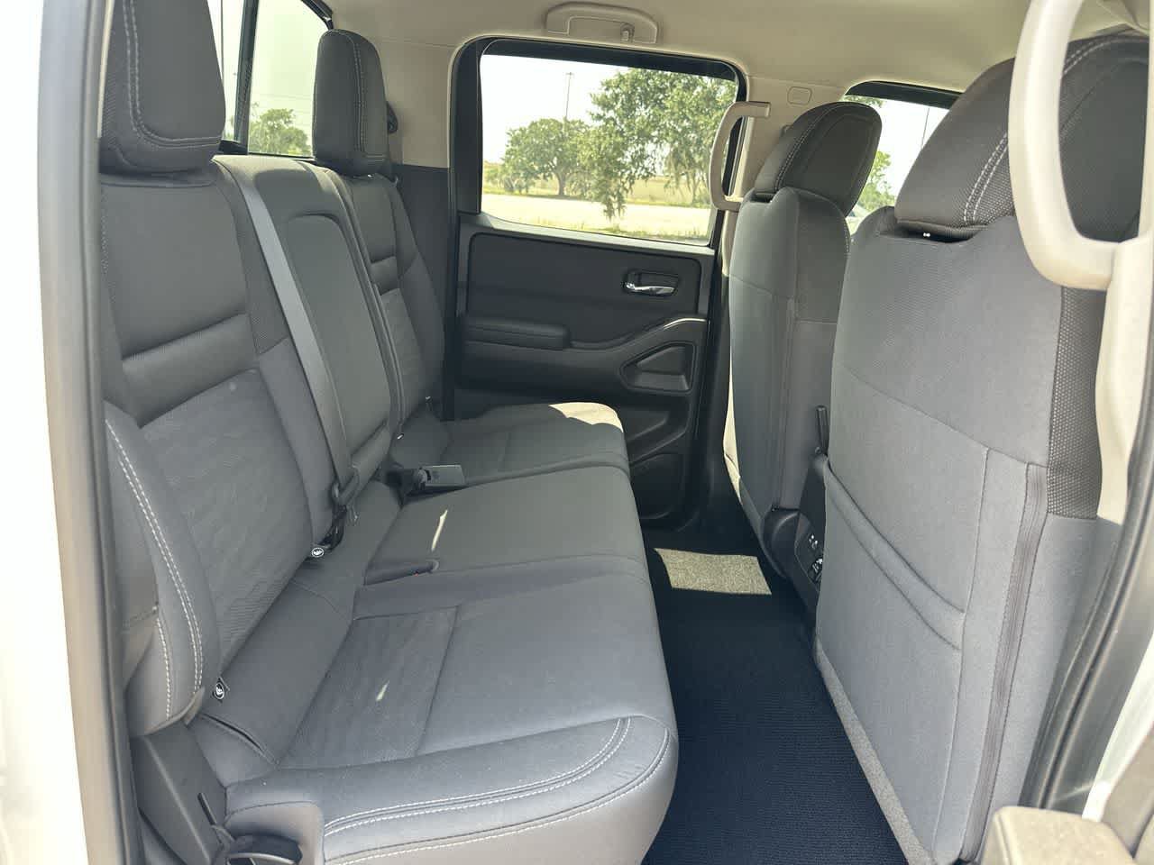 Used 2023 Nissan Frontier SV w/ SV Convenience Package RWD image 20