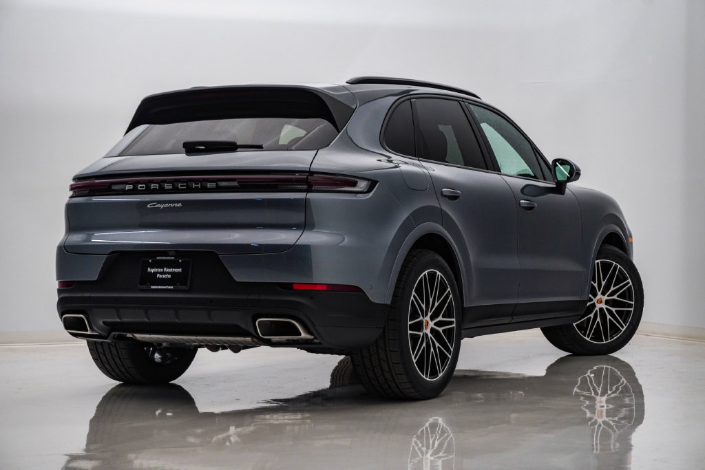 New 2026 Porsche Cayenne AWD/4WD image 11