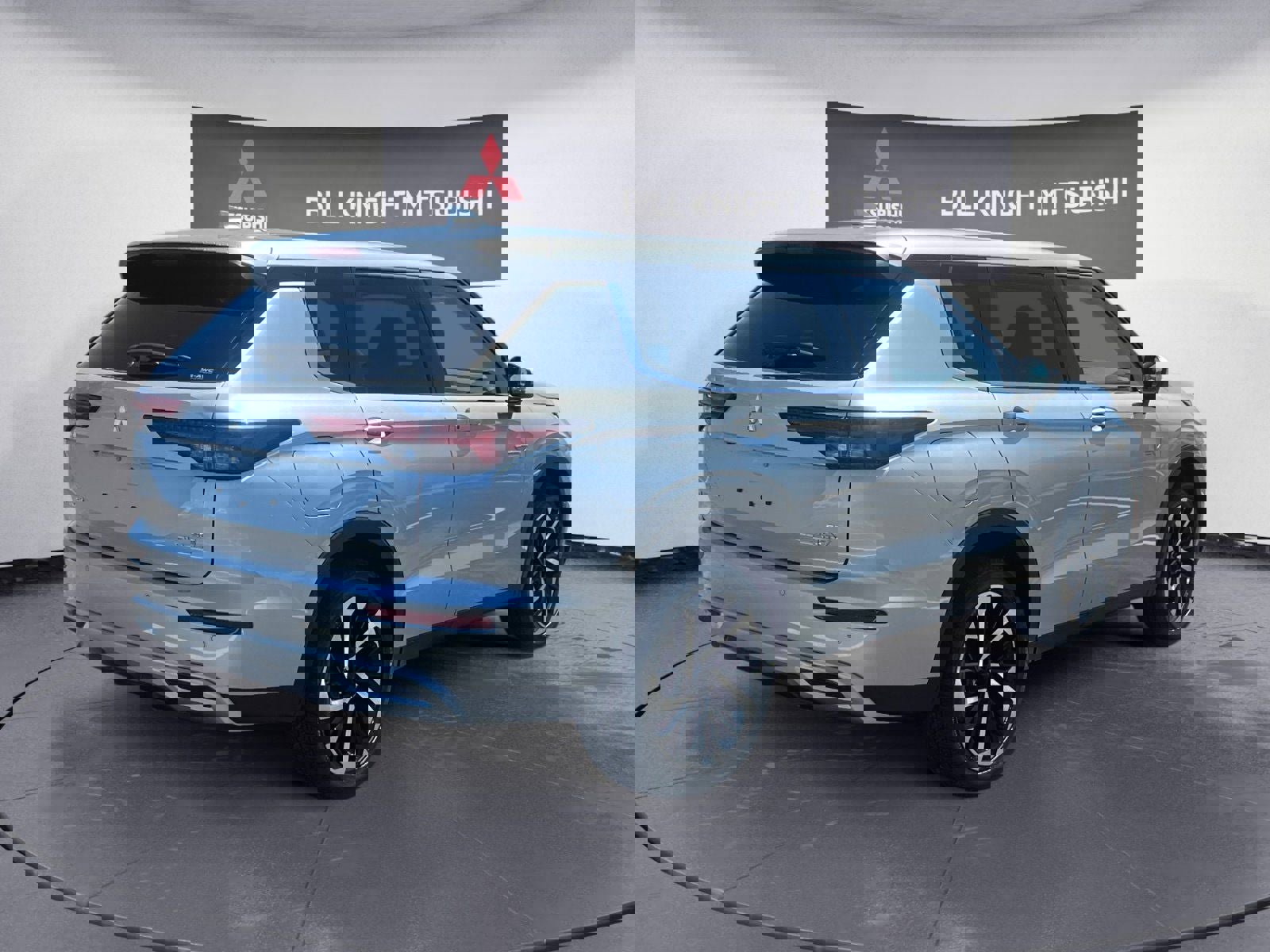 New 2025 Mitsubishi Outlander SE image 5
