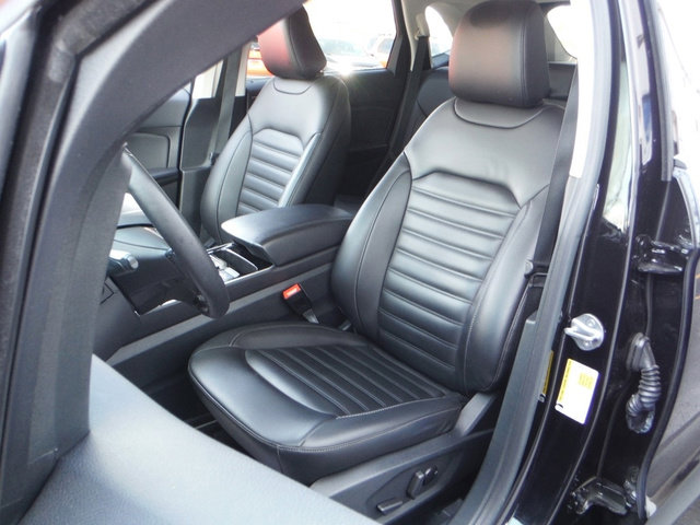 Used 2020 Ford Edge SEL w/ Convenience Package AWD/4WD image 16