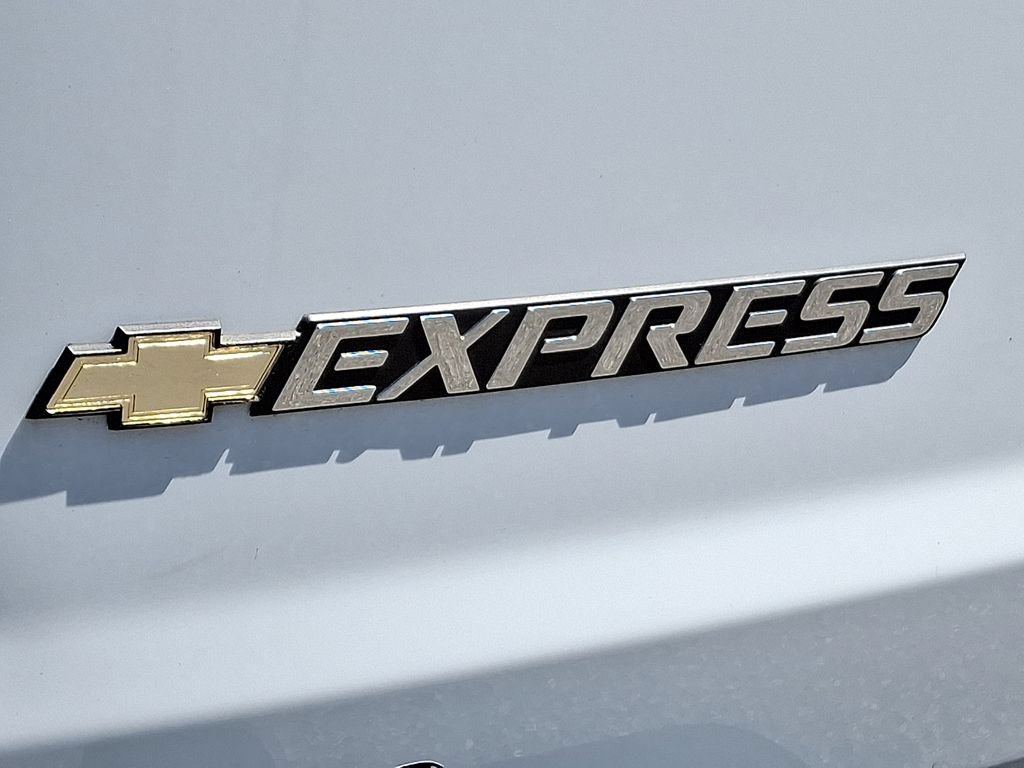 Used 2024 Chevrolet Express 2500 w/ Driver Convenience Package RWD image 30