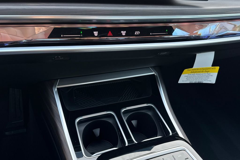 New 2026 BMW i7 xDrive60 w/ Executive Package image 23