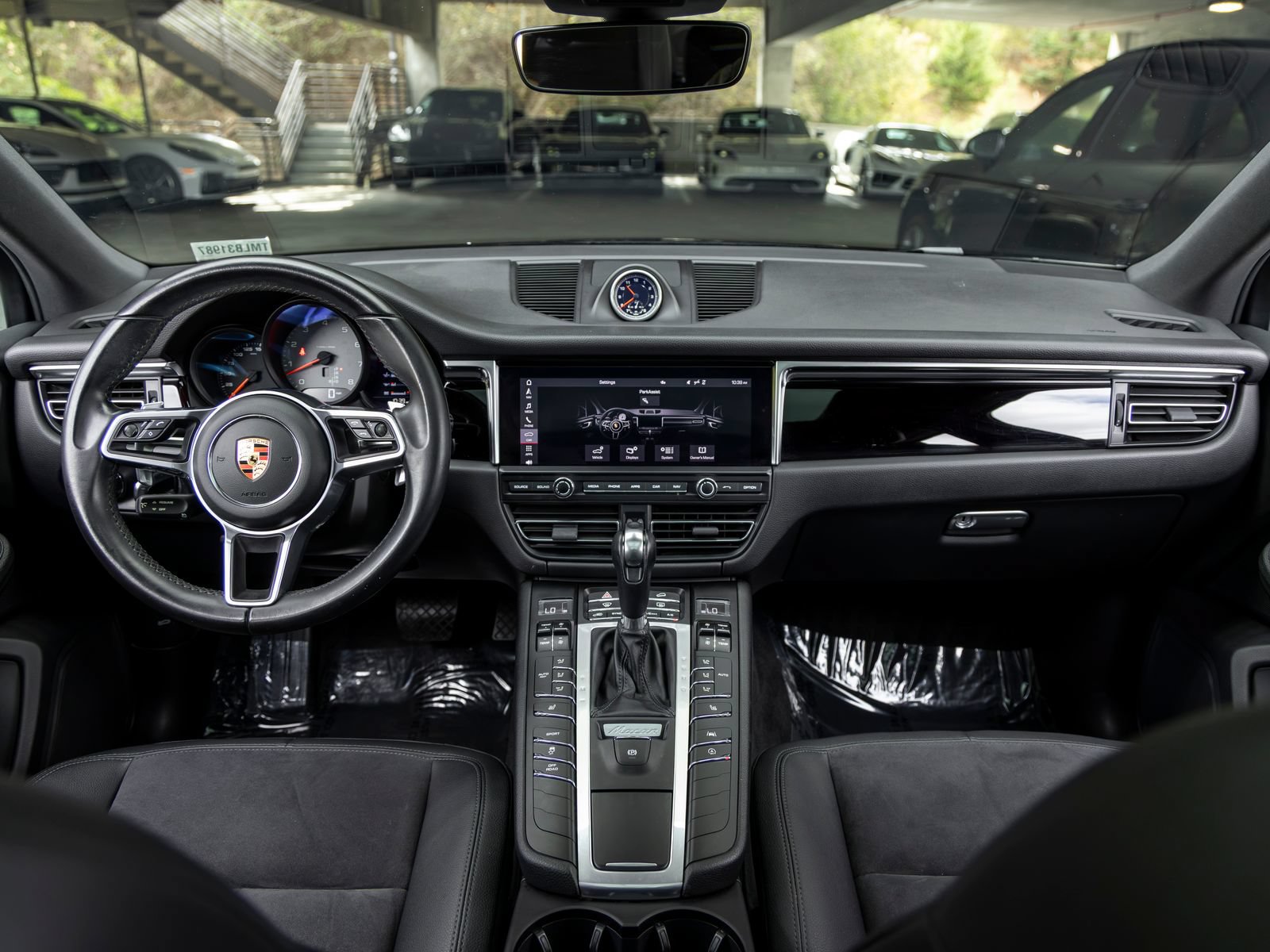 Certified 2021 Porsche Macan S AWD/4WD image 32