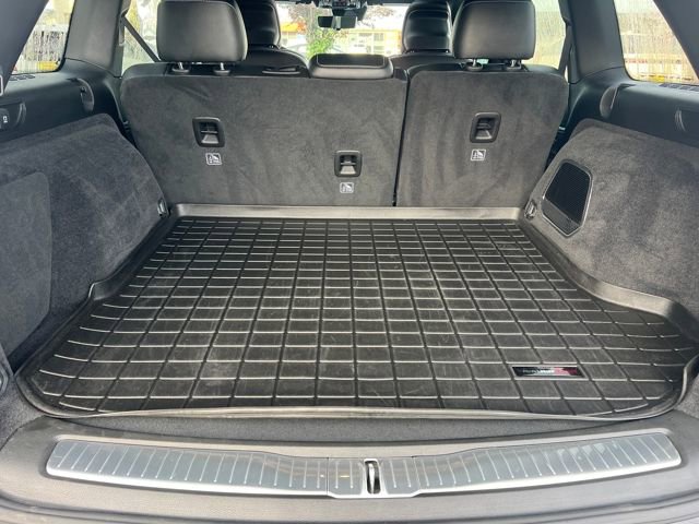 Used 2023 Jeep Grand Cherokee Overland w/ Luxury Tech Group IV image 15