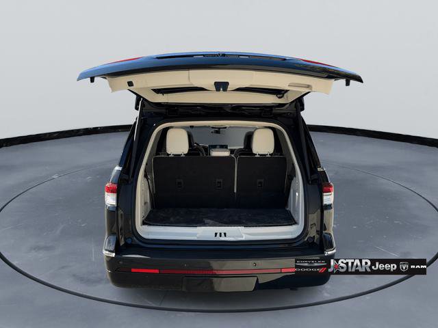 Used 2024 Lincoln Navigator Black Label image 6