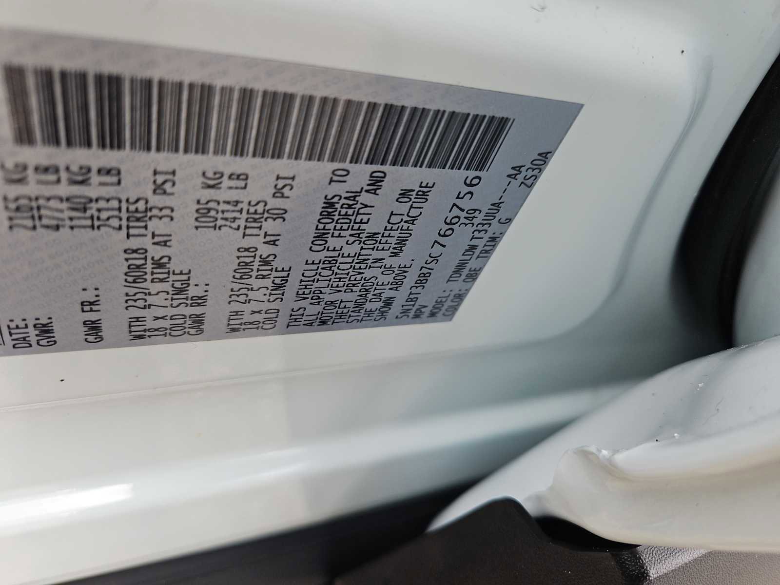 Used 2025 Nissan Rogue SV image 14