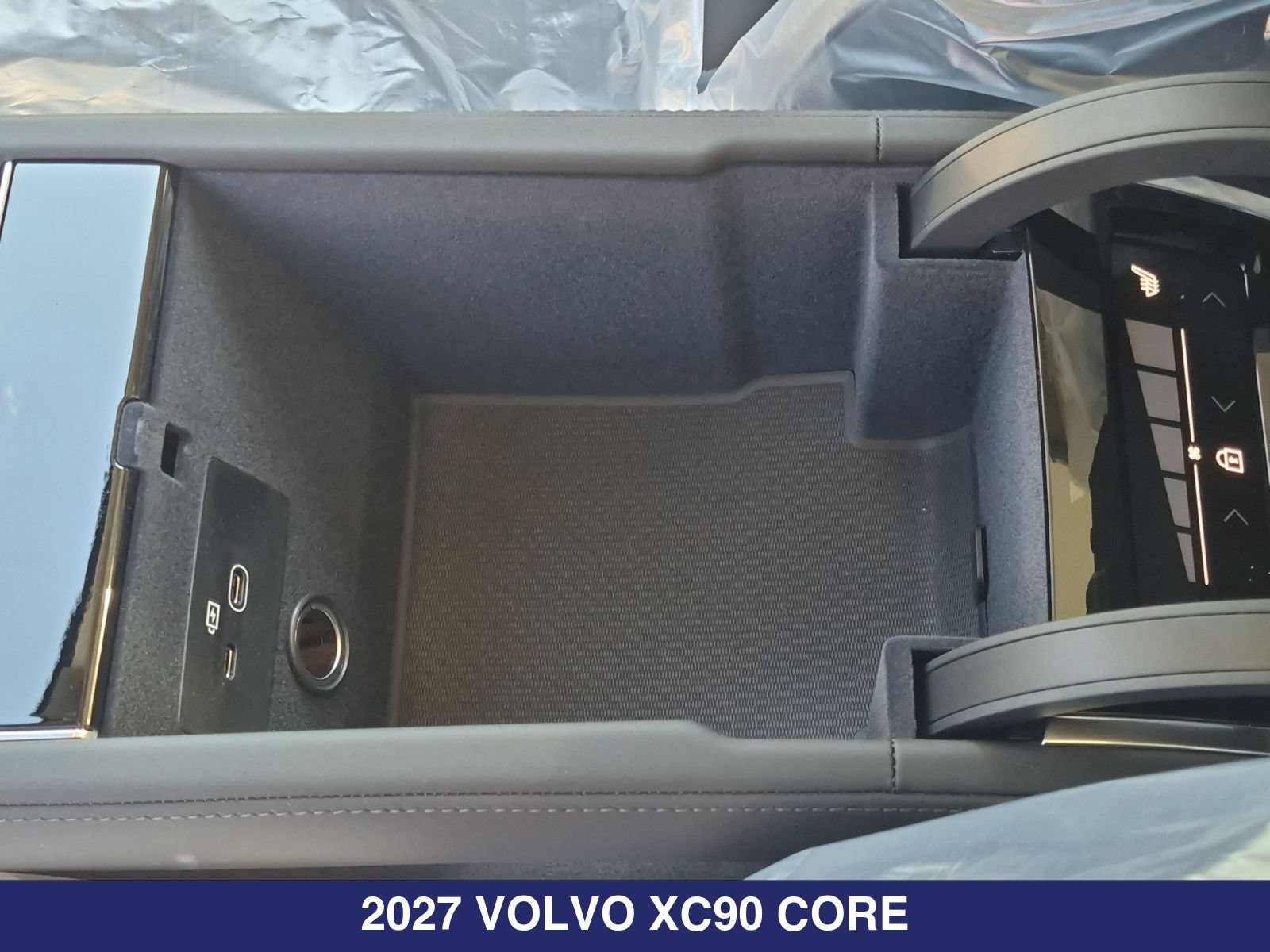 New 2027 Volvo XC90 B5 Core AWD/4WD image 16